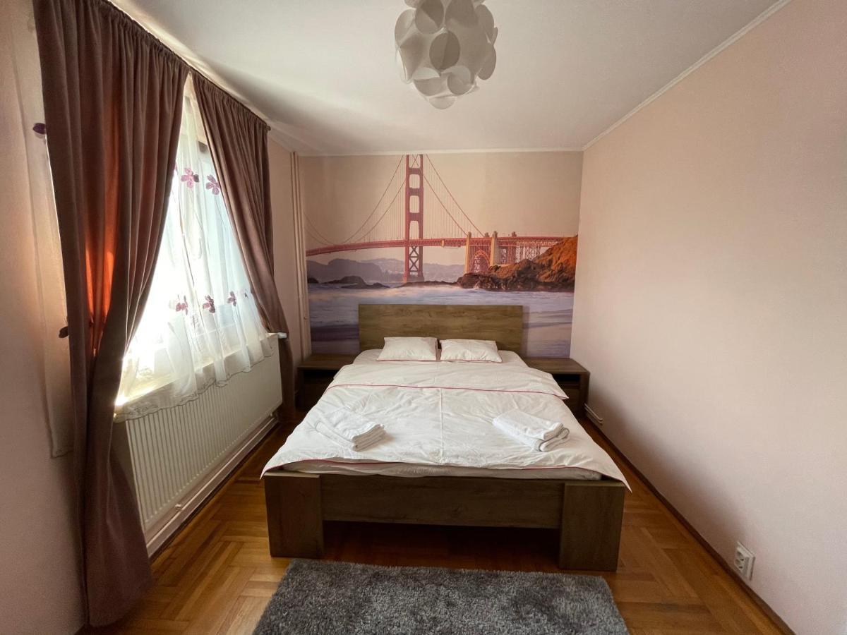 Soho Apartment Fagaras - 1 Bedroom & Extensible Couch Exteriör bild